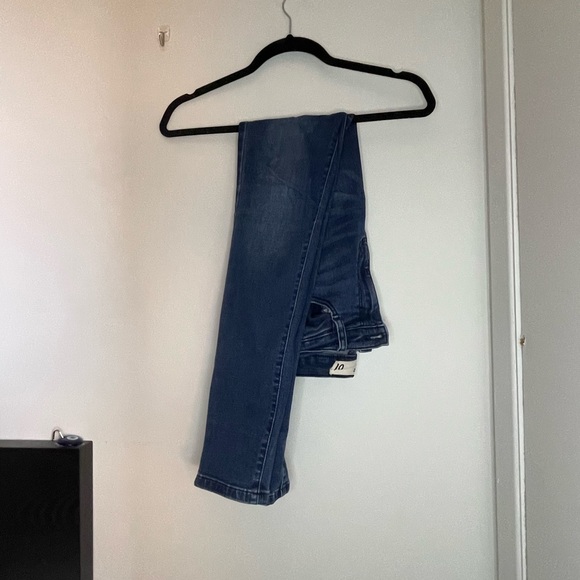 high waisted slim fit jeans - Picture 2 of 3